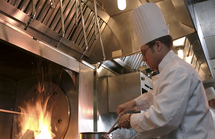 Restaurant and Commercial Kitchen Fire Suppression System – Servicing